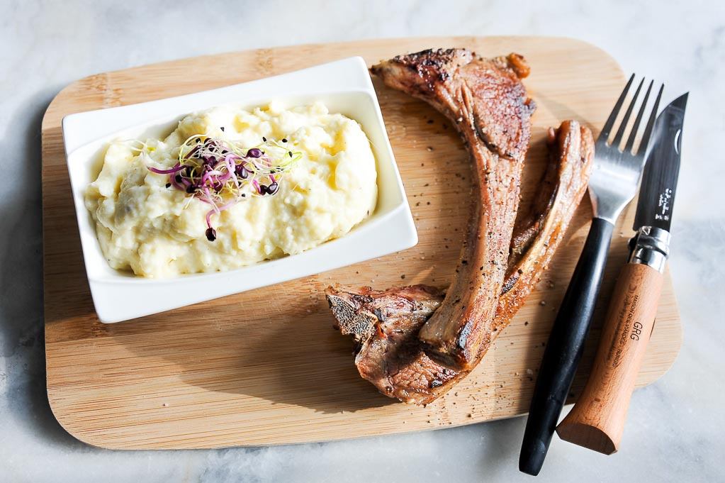 Côte d&rsquo;agneau et sa purée maison