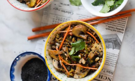 Wok de quinoa, légumes et champignons