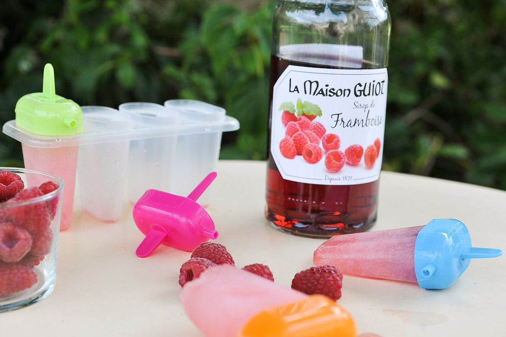 Une glace au sirop framboise Guiot