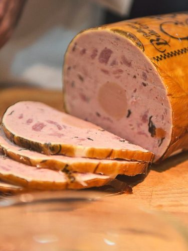Charcuterie : Galantine au foie gras
