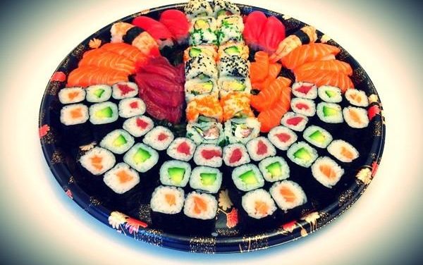 Différences entre sushis, makis, sashimi…