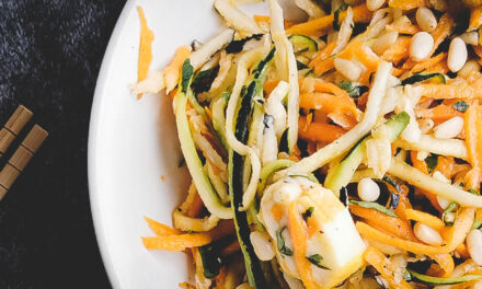 Salade de carottes, courgettes, radis noir et Reblochon de Savoie